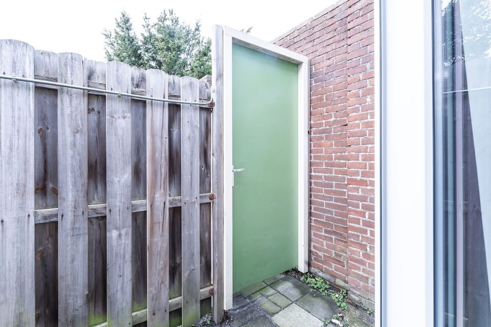 Entrace door.
