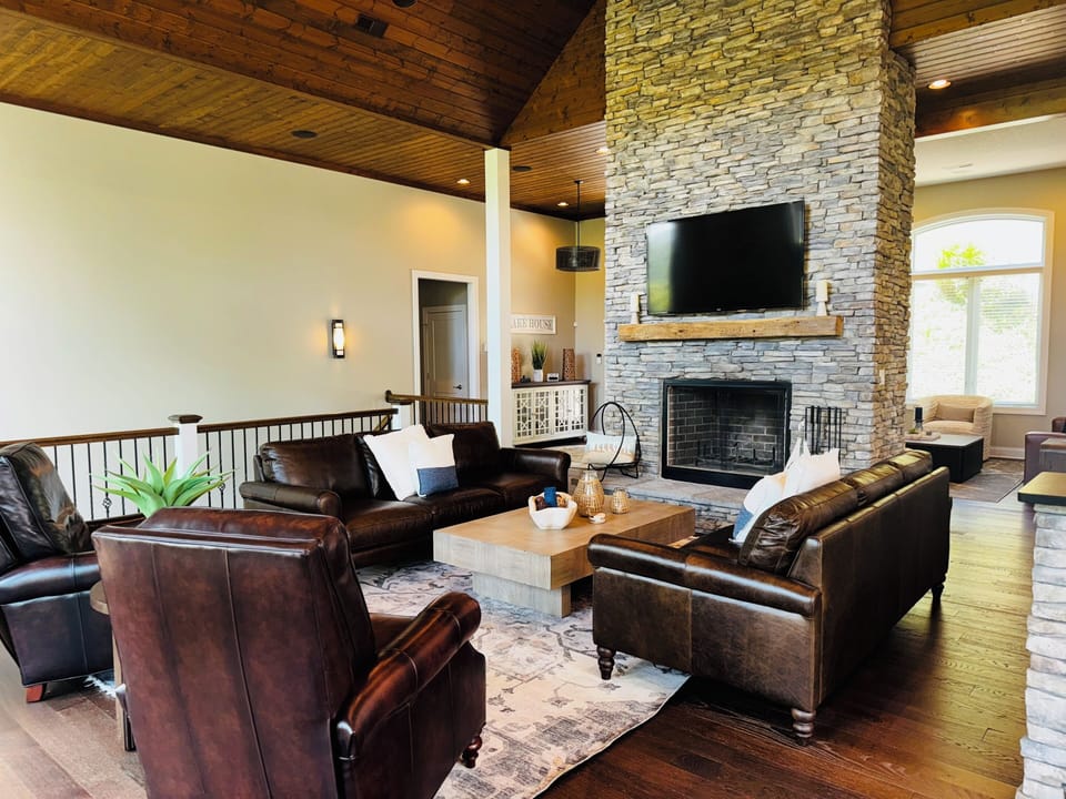 Main level living room