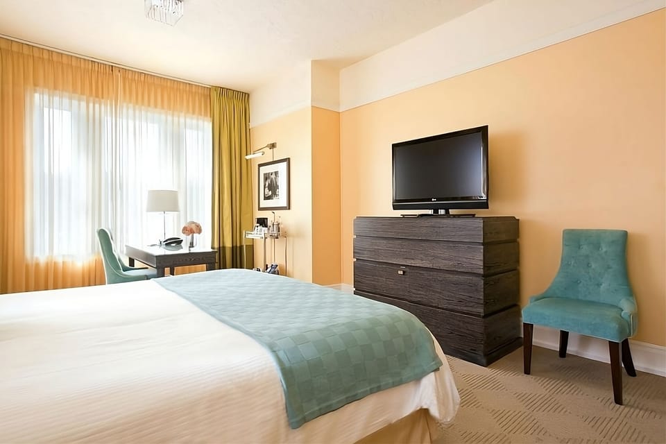 Settle in with in-room seating and easy TV viewing.
