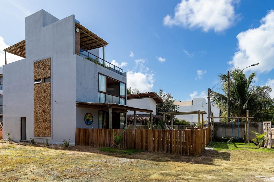 Facade / entrance,Garden
