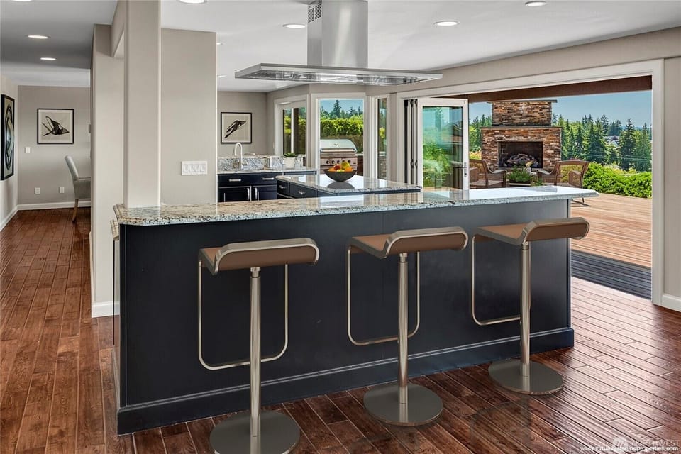 Open Kitchen