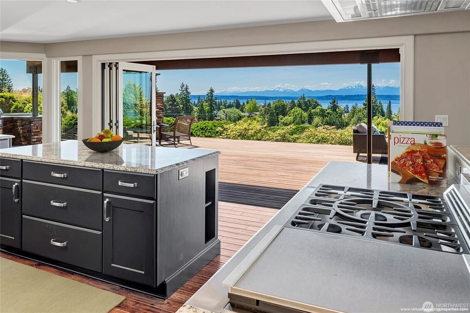 Gas stove and griddle