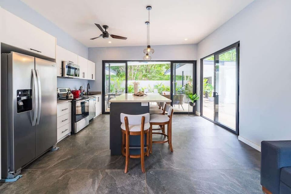 Fully equipped kitchen