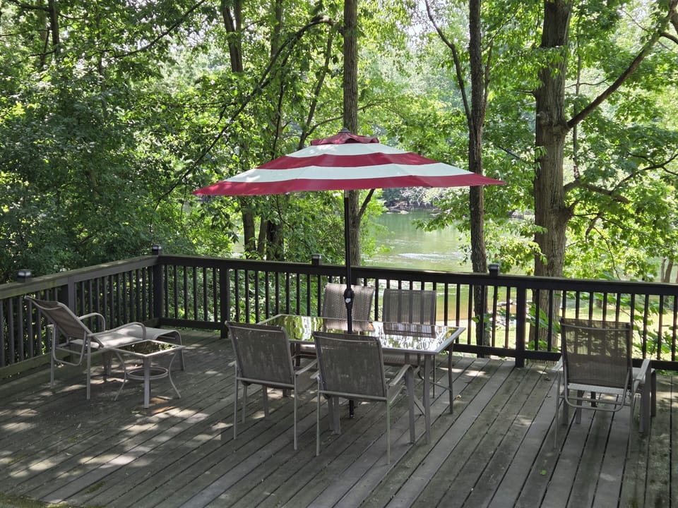 Common area overlooking the St. Joseph river