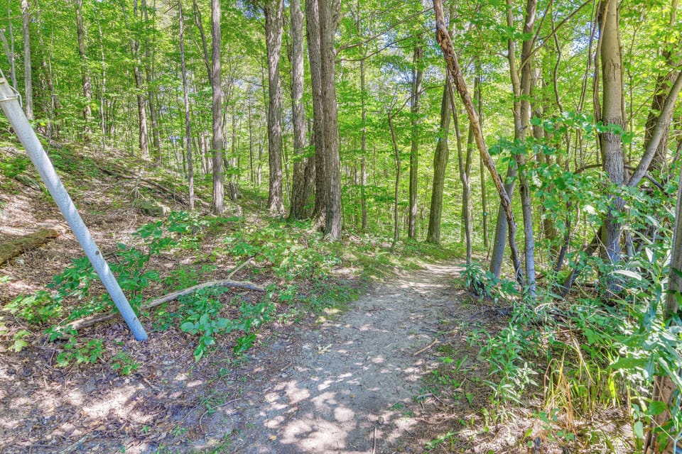 Hiking Trails On-Site