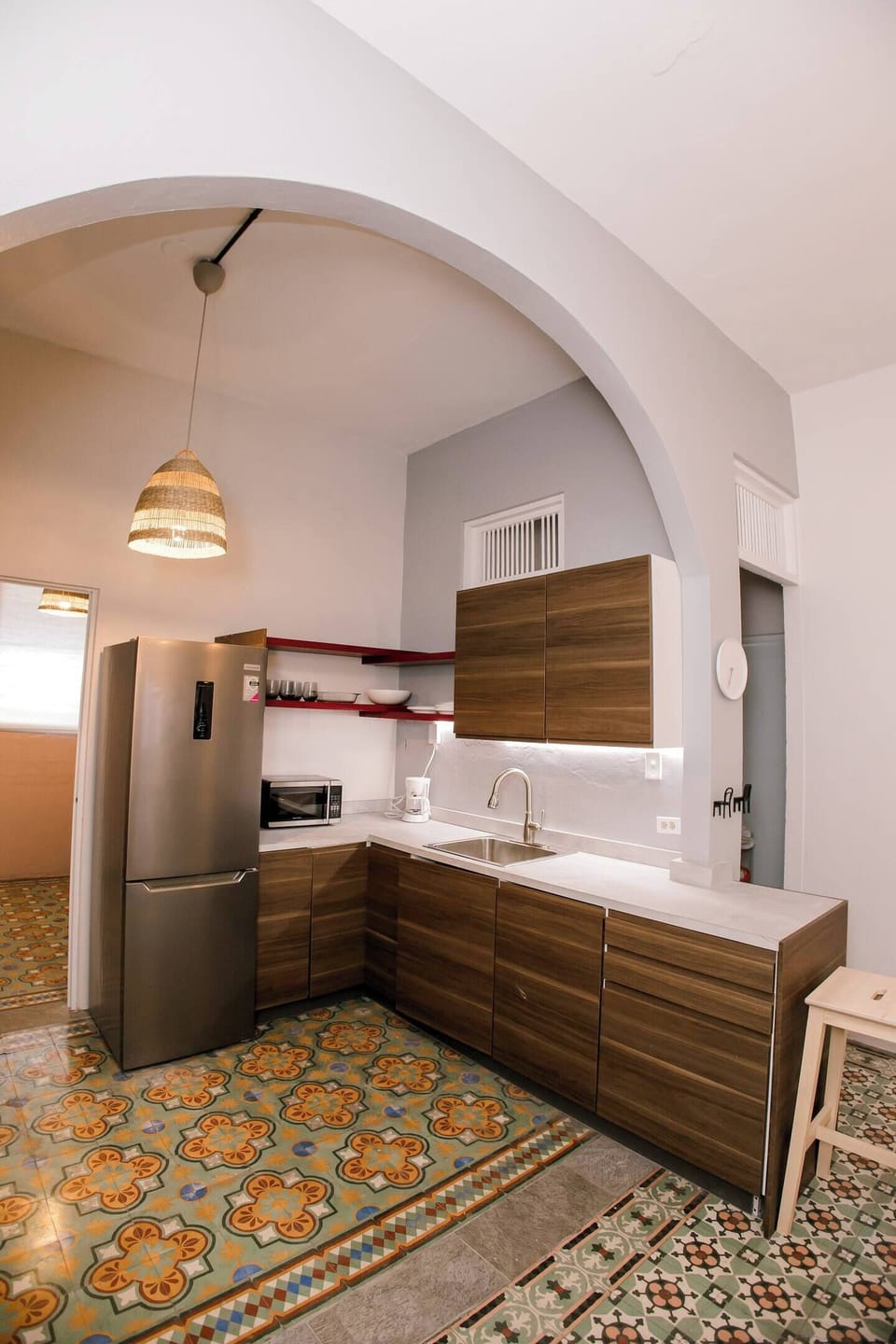 Fully equipped with modern appliances , perfect for preparing your own meals or enjoying local flavors.