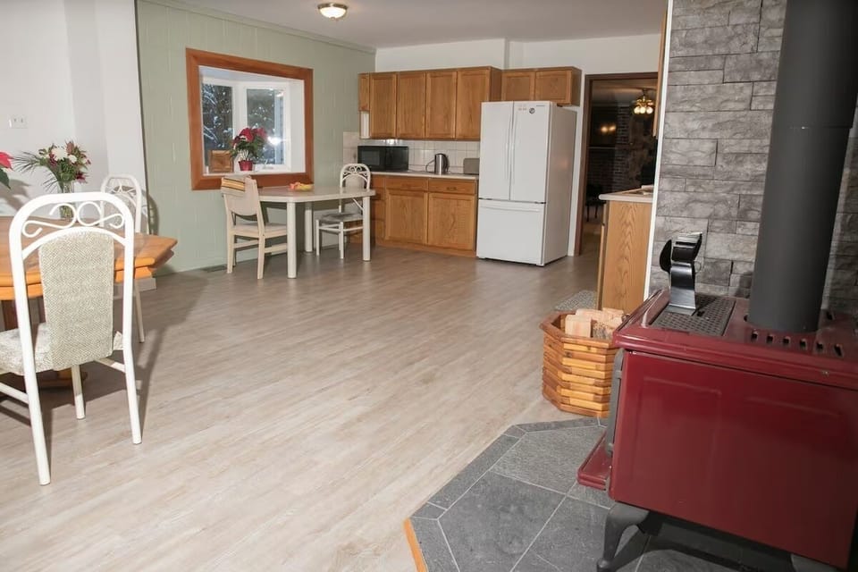 additional dining seating.