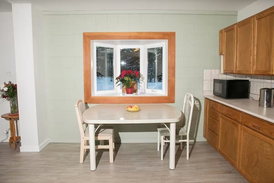 Additional dining seating.