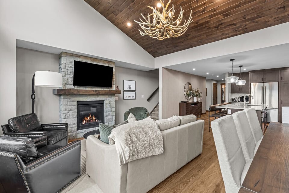 Open Concept Main Floor