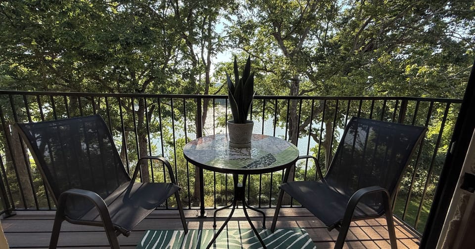 Enjoy your morning coffee or tea on the balcony.