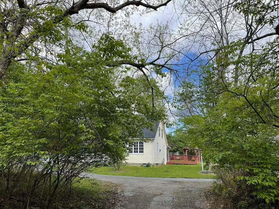 Approach from private driveway