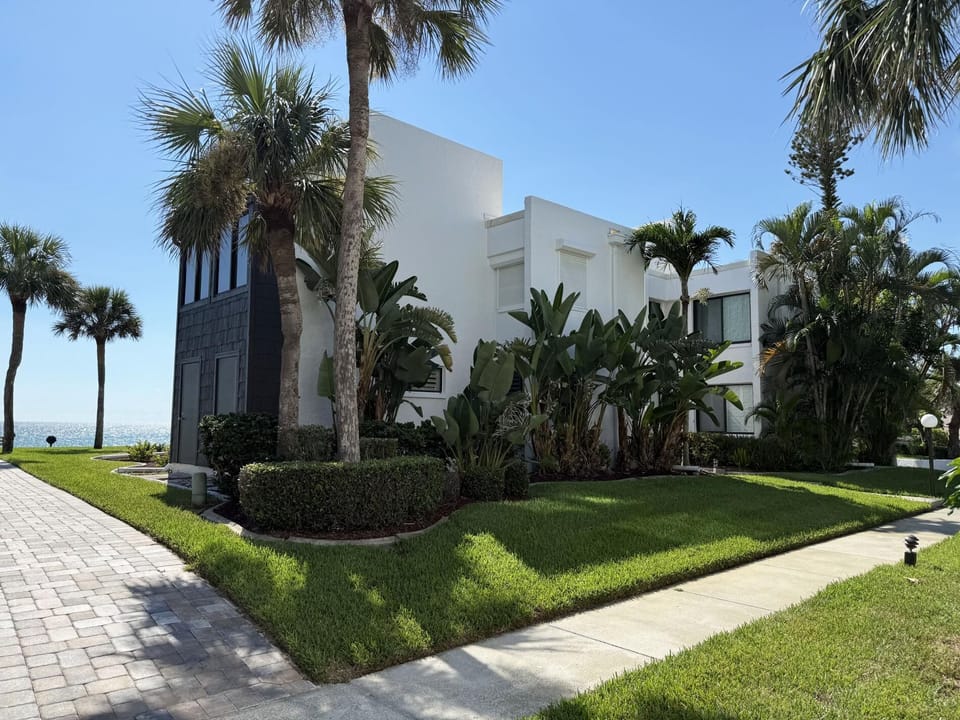Beachfront 2BR – Sunsets & Sand at Tamarind (4256)