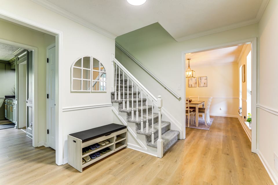 Foyer | Stairs to 2nd Floor