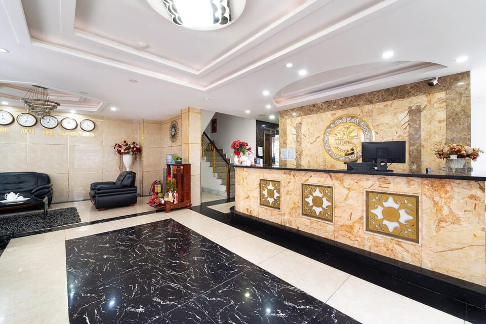 Entrance / Reception