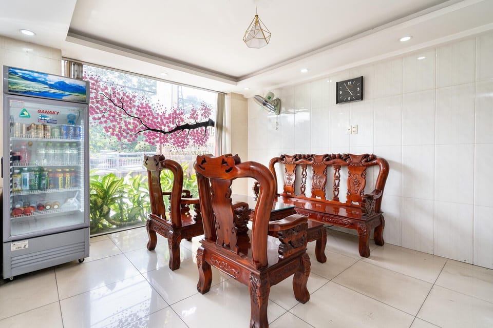 Entrance / Reception