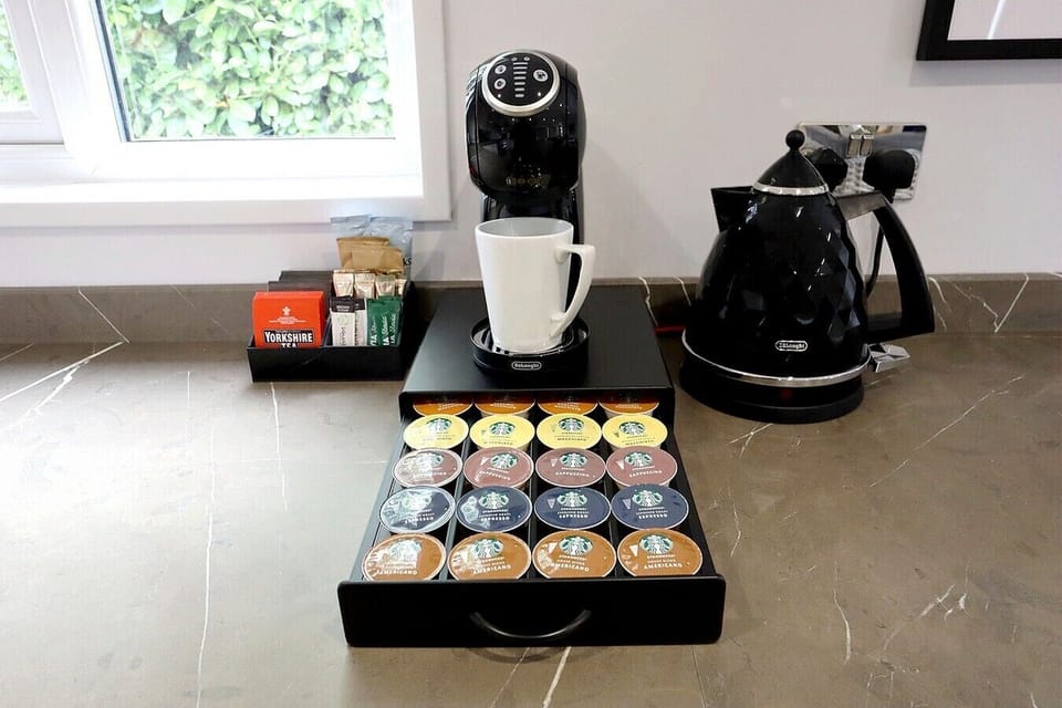 Coffee machine De’Longhi with Starbucks coffee pods