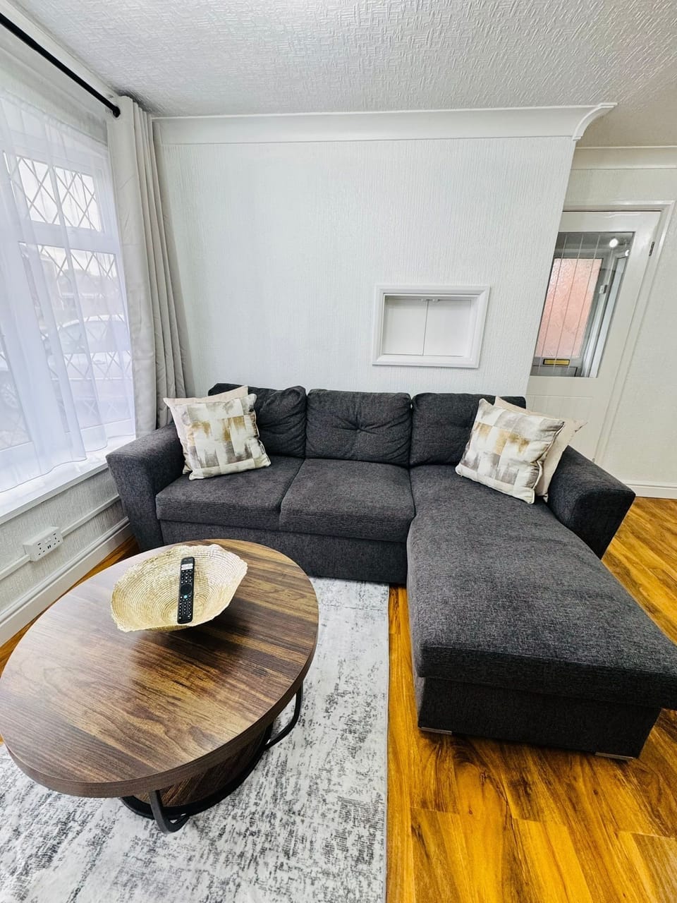 Living Room / Lounge