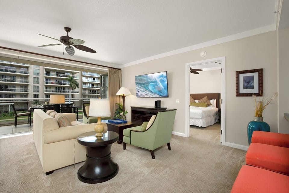 Timeless design and natural light create a serene atmosphere for every moment HKH-247