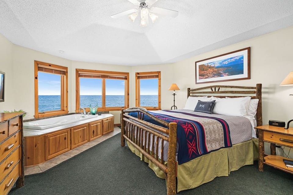 Superior's Joy     607 Windsong Drive 
Master Bedroom Suite so Romantic!
