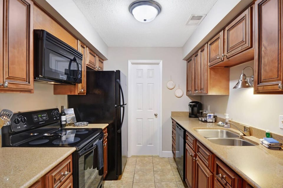Fully equipped kitchen ready for your island-inspired cooking adventures.