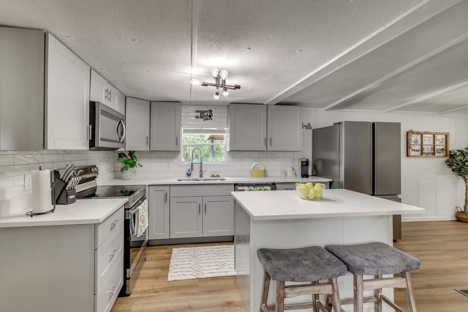 Kitchen | Keurig Coffee Maker | Ice Cream Maker | Cooking Basics