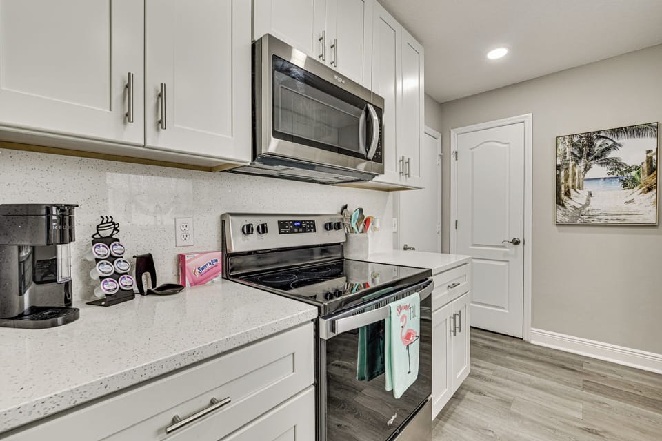 Kitchen | Keurig Coffee Maker | Dishwasher | Cooking Basics