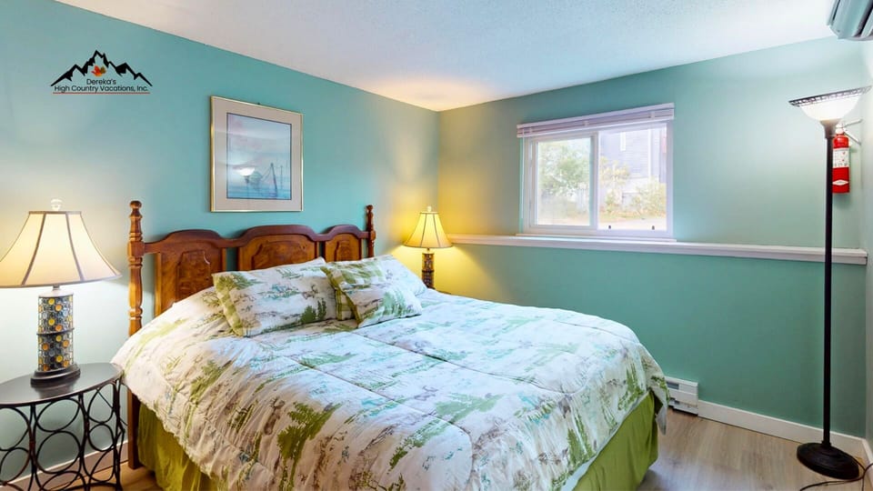 Lower Front Bedroom with Queen Bed