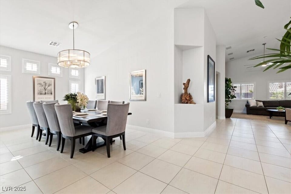 Dinning Room 2
