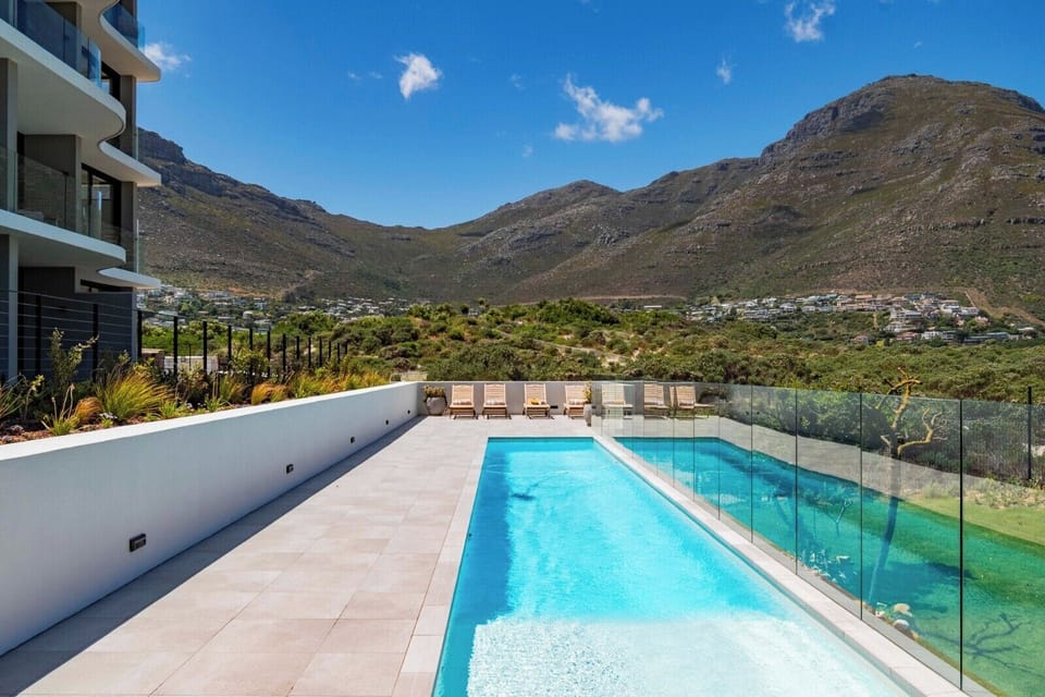 Hout Bay Beach House Ground Floor Studio with Pool (33594)