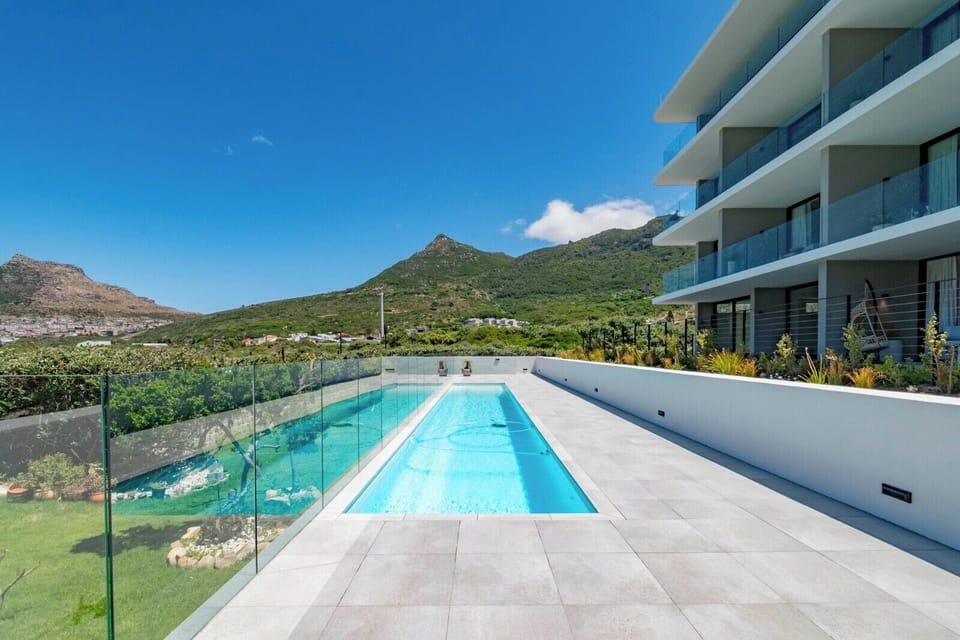 Hout Bay Modern Studio The Beach House with Pool (33756)