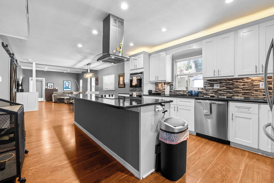 Fully equipped kitchen