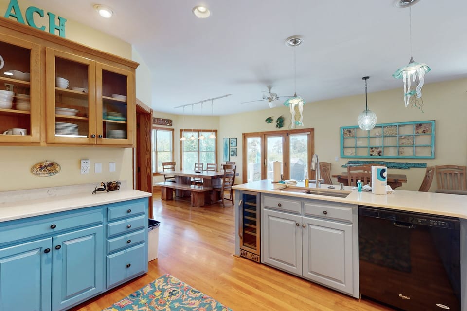 CV04: Emotional Rescue | Kitchen