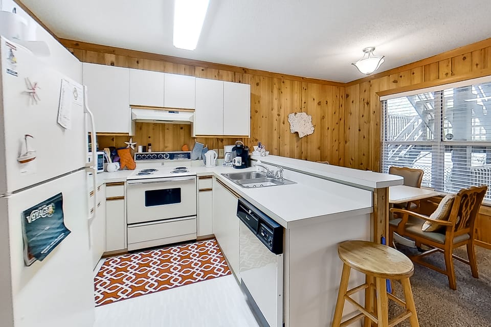ISB1: Loisstorm | Kitchen