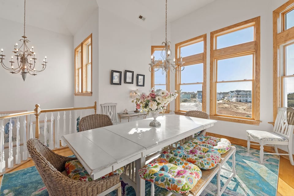 VOH02: Jewel of the Deep | Top Level Dining Area