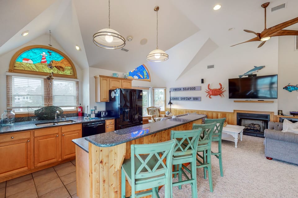 WH579: Pelican Pines | Top Level Kitchen