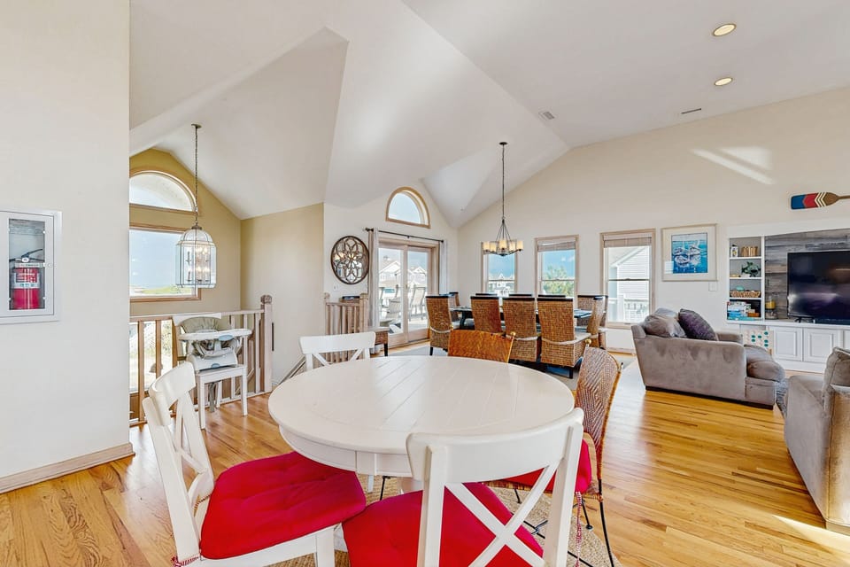 WH286: Millennium Sunrise | Top Level Breakfast Nook