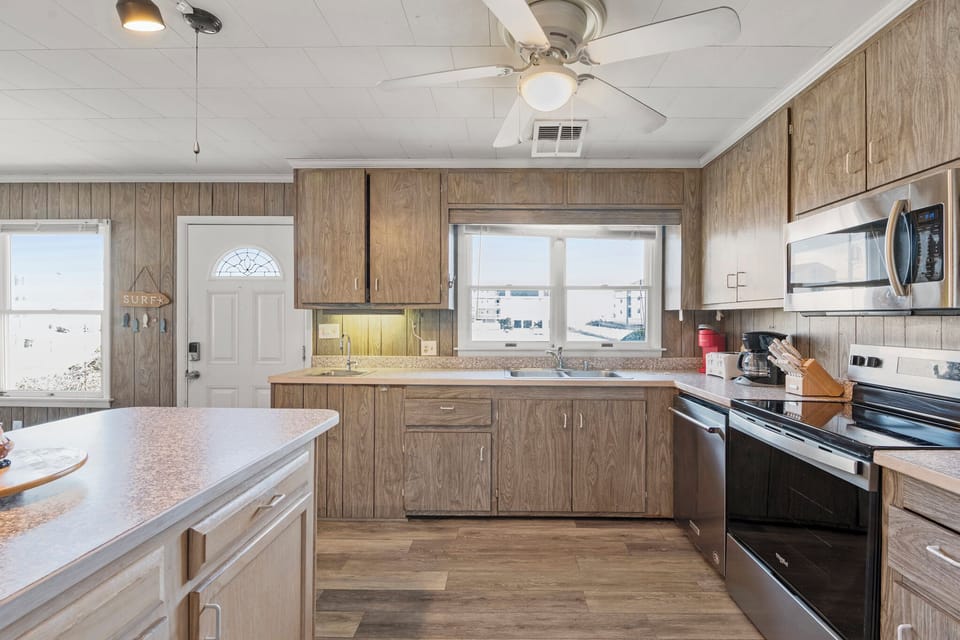 KDN1819: The Duck Walk | Kitchen