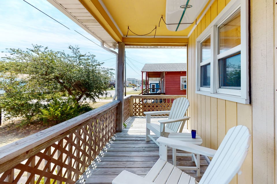 KDN0783: Horizon's Edge | Front Porch