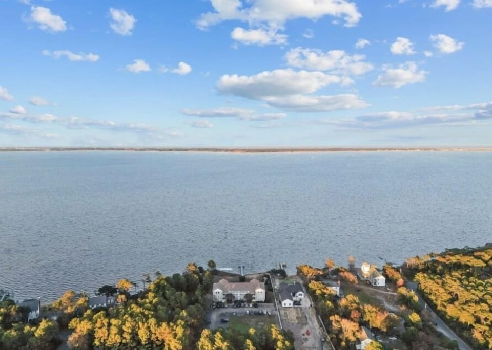 RS301: Song of the Sound | Aerial View