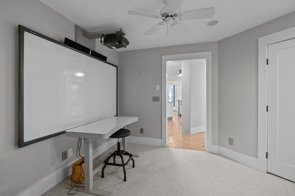 PC1212: Pirates Cove Retreat | BR3/Office