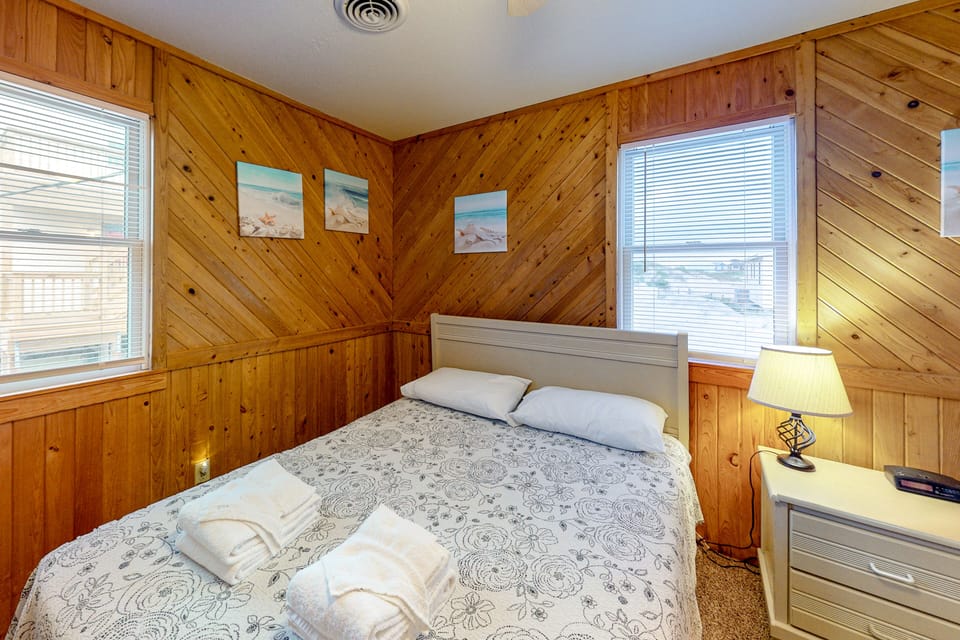 SN4922: Blissful Beach House | Queen room
