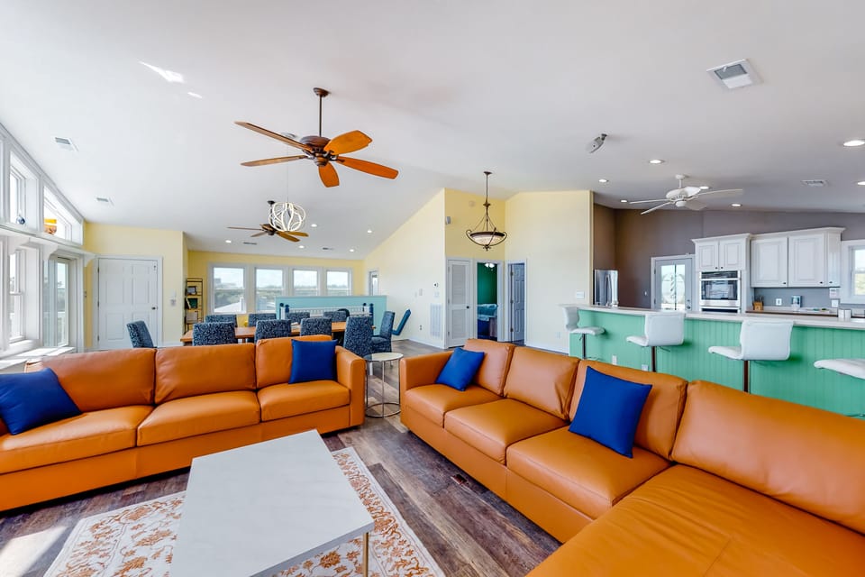 SH101: Koast Enough | Top Level Living Area