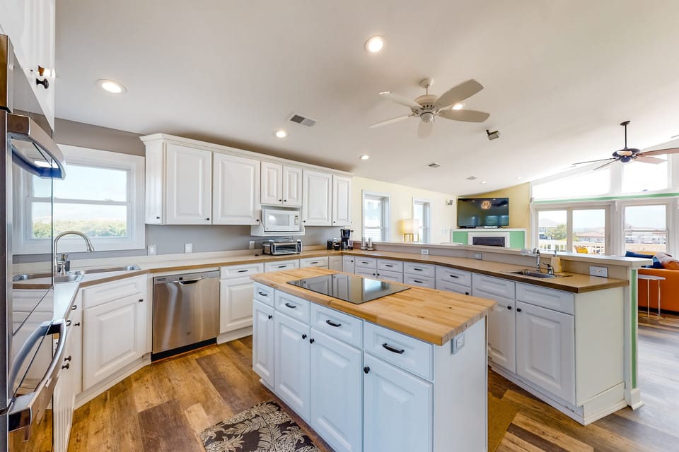 SH101: Koast Enough | Top Level Kitchen