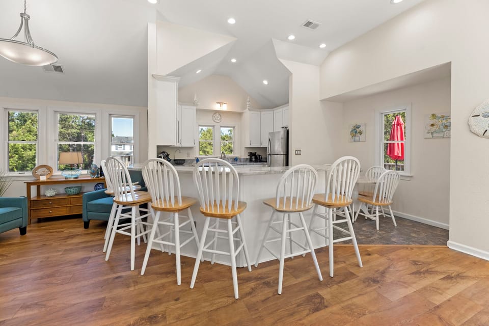 WH580: Shore Thing | Top Level Kitchen Bar Seating