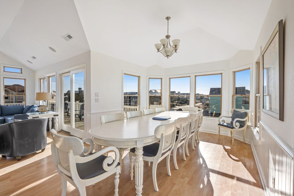 WH240: Seas the Day | Top Level Dining Area
