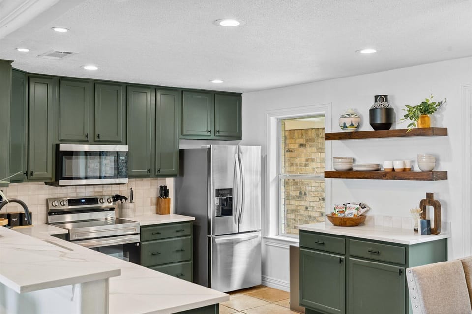 Fully stocked kitchen that is ready to prepare most any meal!