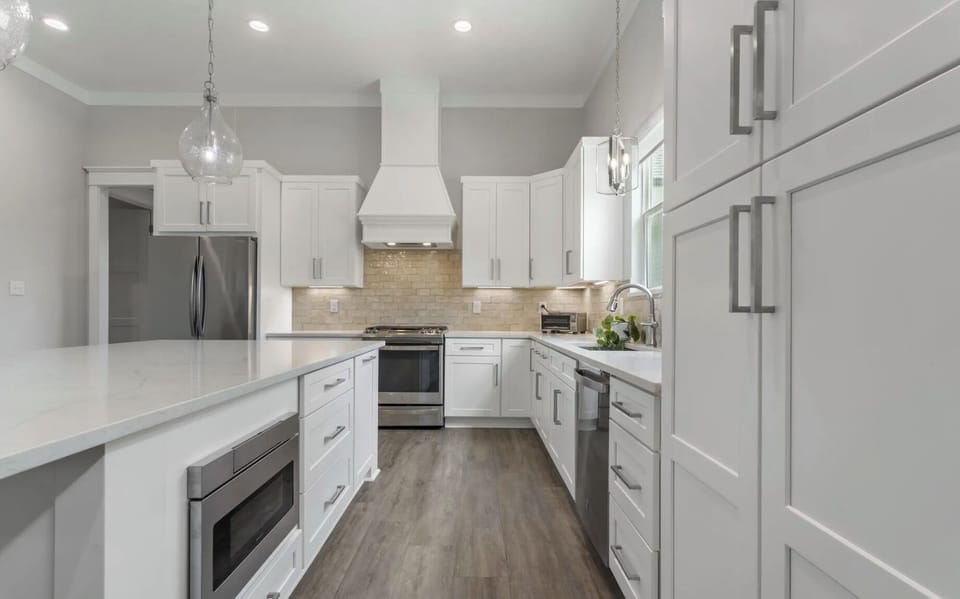 Overview of kitchen.