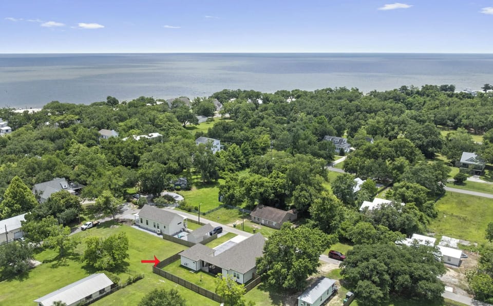 Proximity to beach.