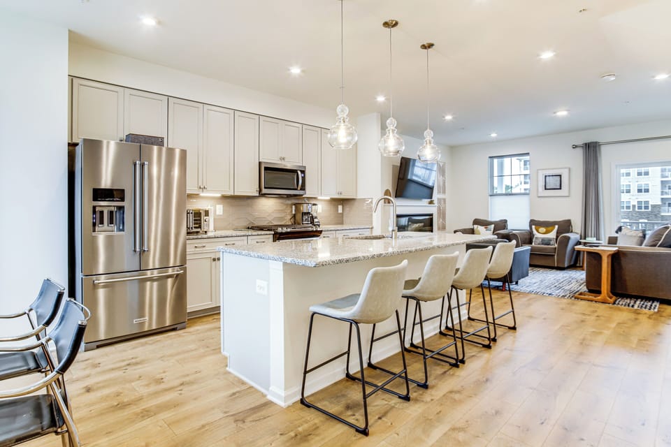 Kitchen | Dishwasher | Blender | 2nd Floor