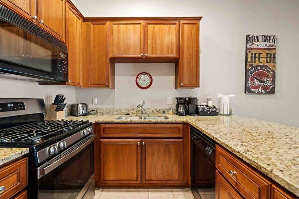 Spacious kitchen with granite countertops